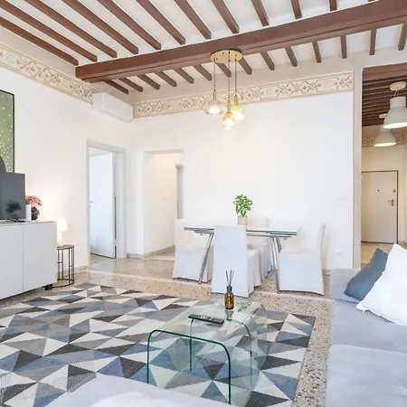 Urban Center Apartment Arezzo